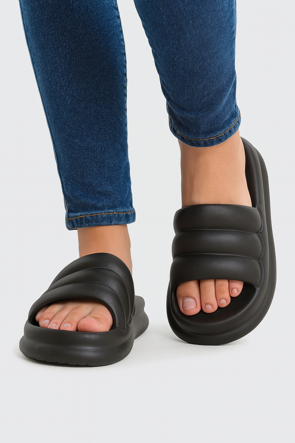 gid://shopify/MediaImage/26582209888326